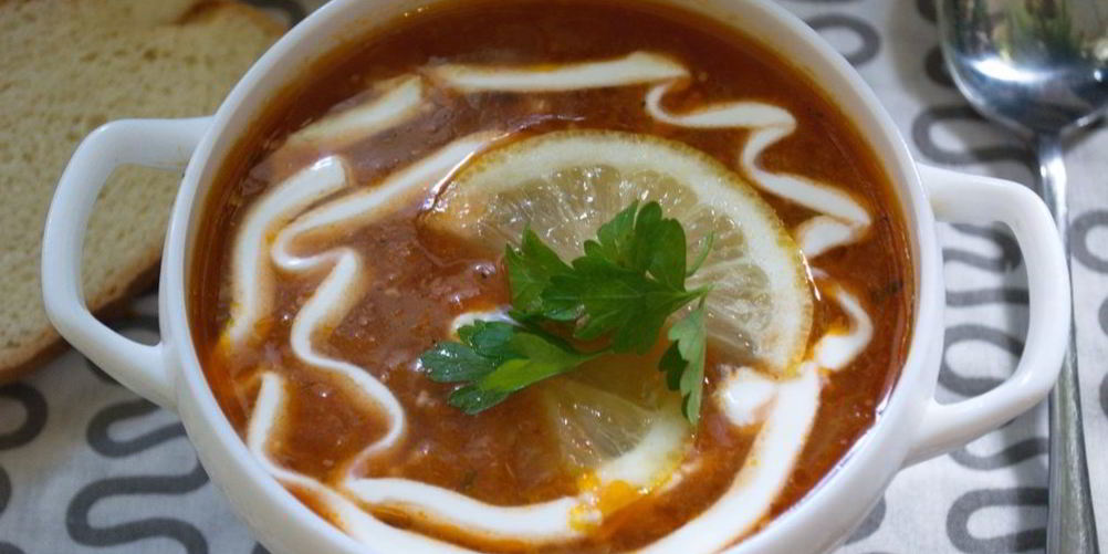 Как приготовить домашнюю мясную солянку