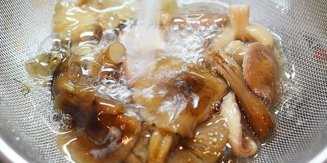 Рецепт рыбной солянки с грибами и креветками