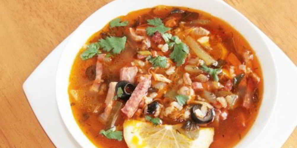 Как приготовить солянку с колбасой