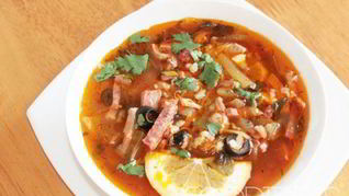 Рецепт Солянки с колбасой