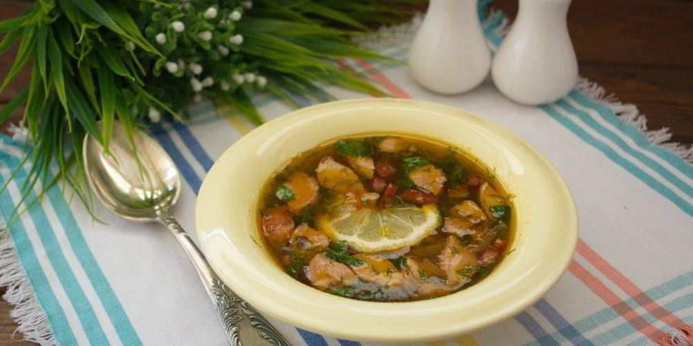 Как приготовить солянку с сосисками