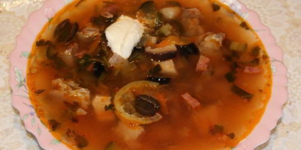 Как приготовить солянку со свининой в мультиварке