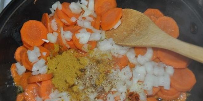 Рецепт морковна-сливочного суп-пюре с карри и ананасами