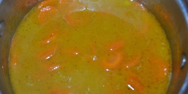 Рецепт морковна-сливочного суп-пюре с карри и ананасами