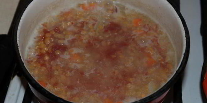 Рецепт пикантного супа-пюре из красной чечевицы