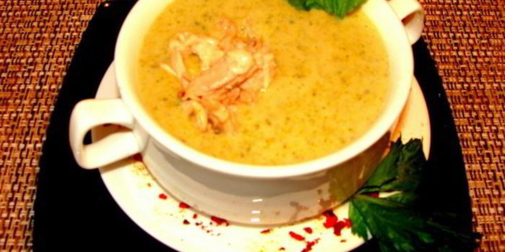 Как приготовить суп-пюре из брокколи с курицей и сыром