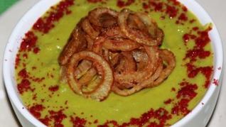 Рецепт Супа пюре из горошка с хрустящим луком и паприкой