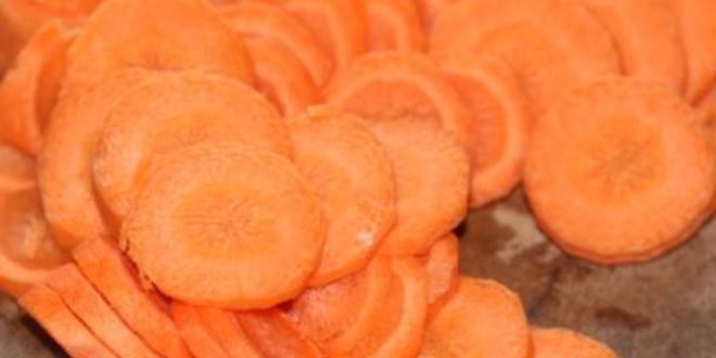 Рецепт супа пюре из горошка с хрустящим луком и паприкой