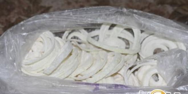 Рецепт супа пюре из горошка с хрустящим луком и паприкой