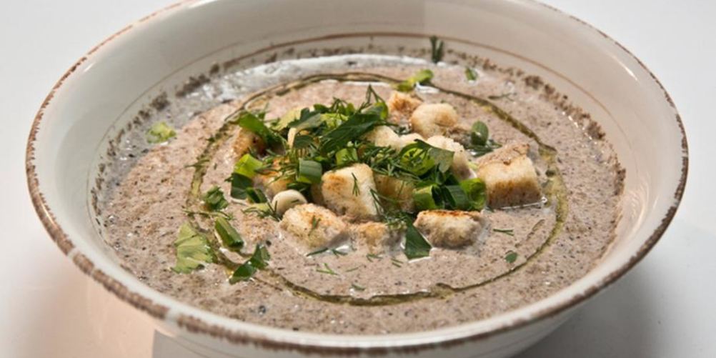 Как приготовить суп-пюре из шампиньонов с сухариками