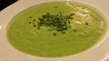 Рецепт Супа-пюре из зеленого горошка с чесноком и тмином