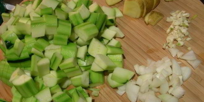 Рецепт супа-пюре с цукини и карри