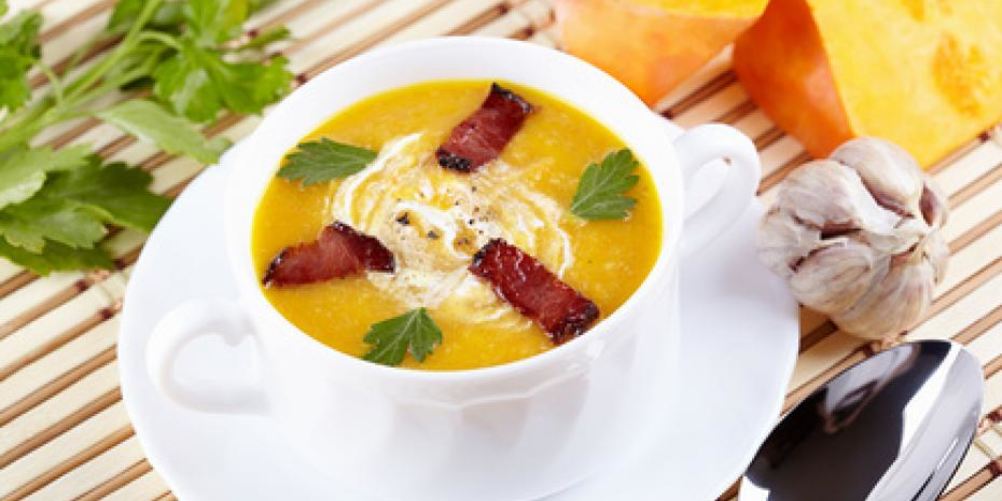 Как приготовить тыквенный суп-пюре с копченым беконом
