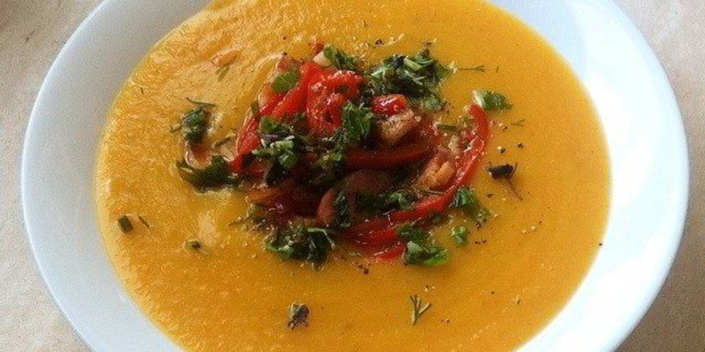 Как приготовить тыквенный суп-пюре с окороком и перцем