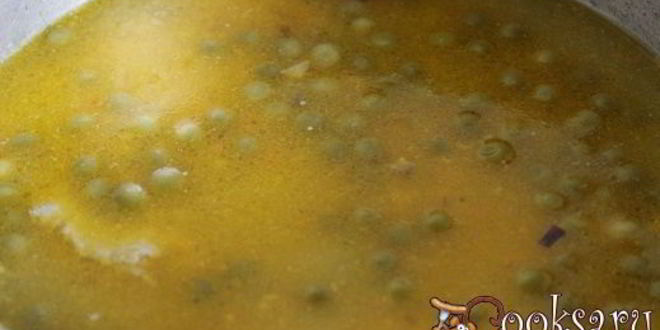 Рецепт супа с зеленым горошком, манкой и плавленным сыром