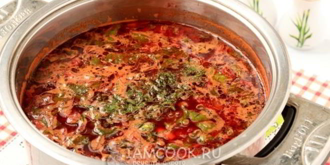 Рецепт горячего свекольника с ботвой