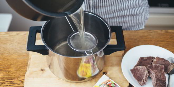 Рецепт горячего свекольника с яйцом