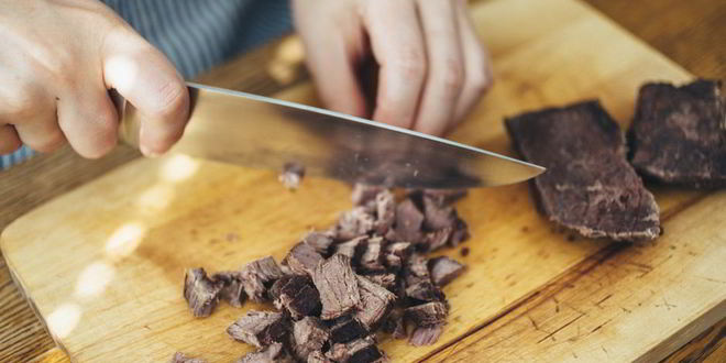 Рецепт горячего свекольника с яйцом