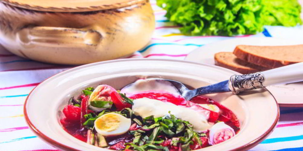 Как приготовить холодный свекольник с ботвой