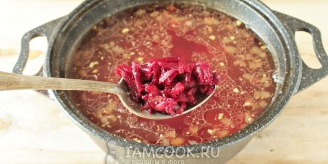 Рецепт классического горячего свекольника с мясом