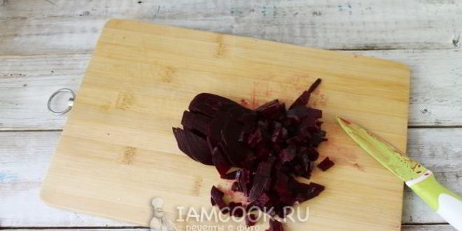 Рецепт классического холодного свекольника на кефире