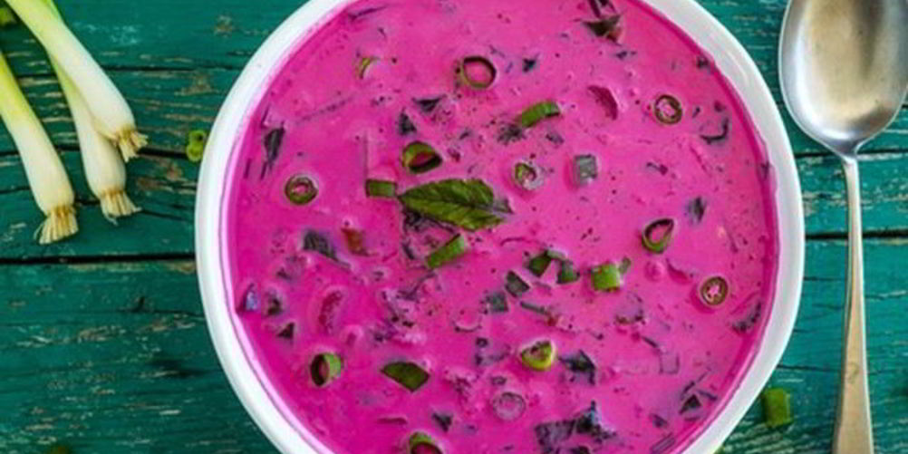 Как приготовить свекольник на кефире со свежей свеклой