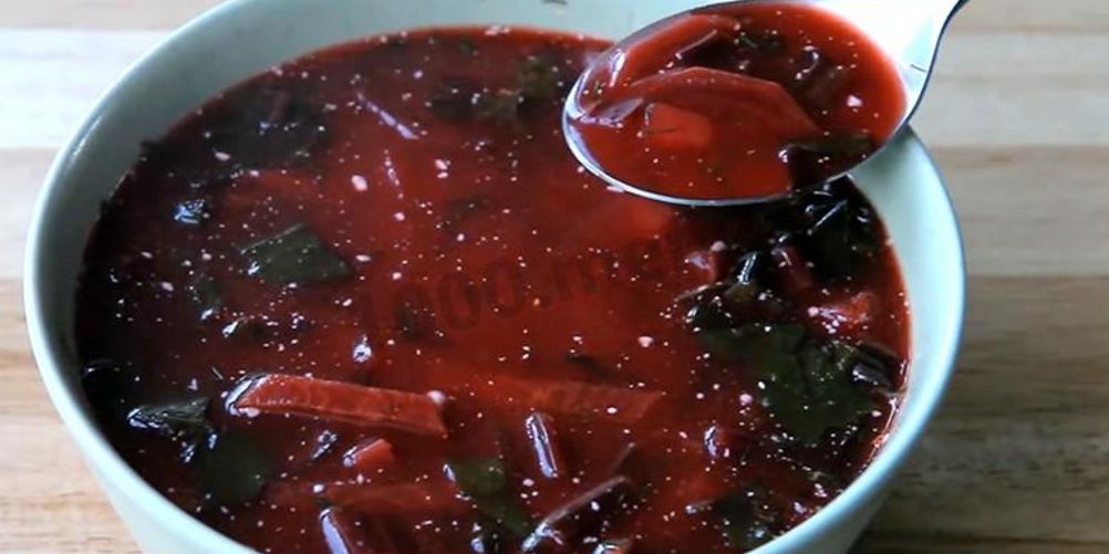 Как приготовить свекольник с ботвой и курой