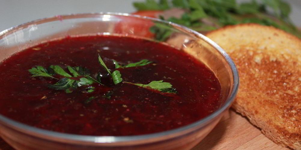 Как приготовить свекольник с гренками