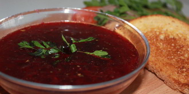 Рецепт свекольника с гренками