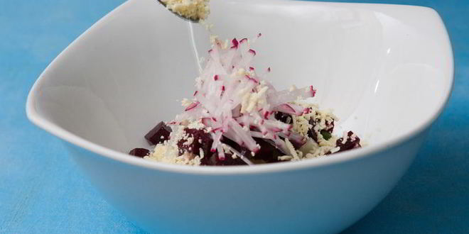 Рецепт свекольника с соленым огурцом