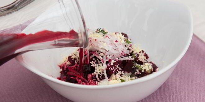 Рецепт свекольника с соленым огурцом