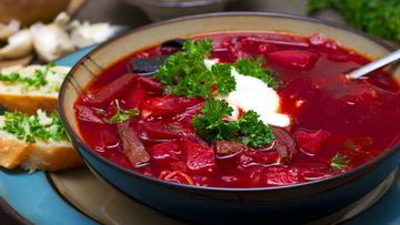 Рецепт Теплого свекольника с мясом и ботвой