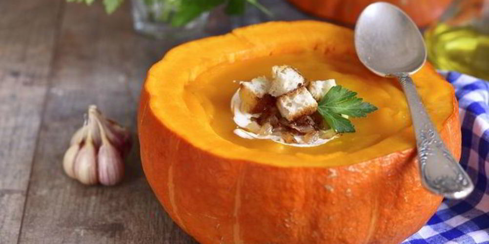 Как приготовить сырный суп-пюре из тыквы с гренками