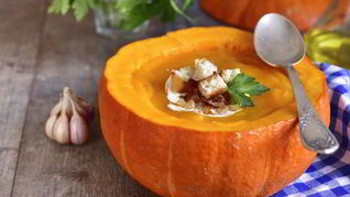 Рецепт Сырного супа-пюре из тыквы с гренками