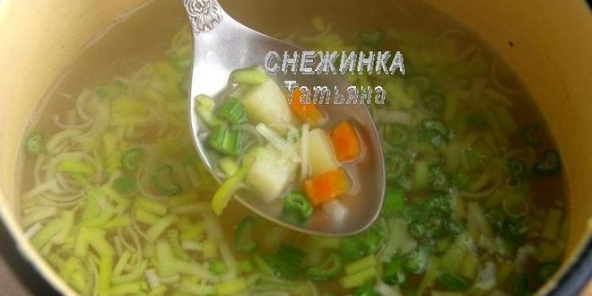 Рецепт сырного супа с клецками из кабачка и сыра джюгас
