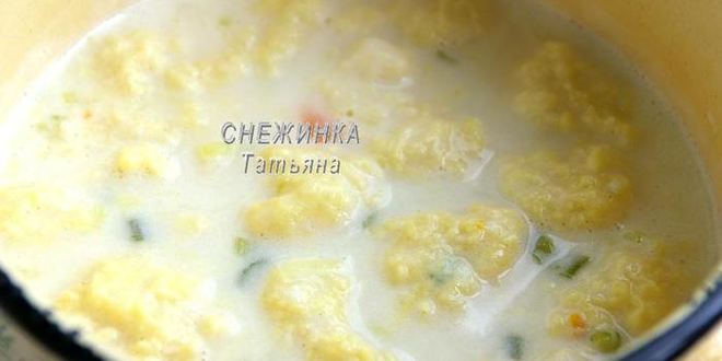 Рецепт сырного супа с клецками из кабачка и сыра джюгас