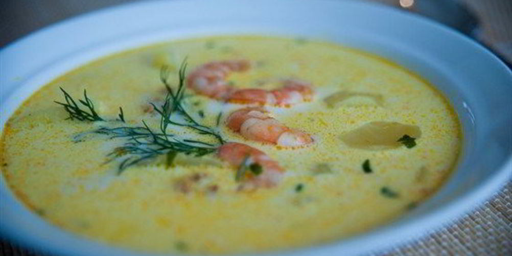 Как приготовить сырный суп с креветками и зеленью