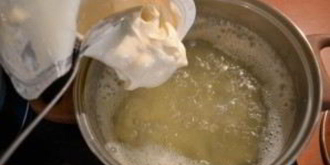 Рецепт сырного супа с сосисками