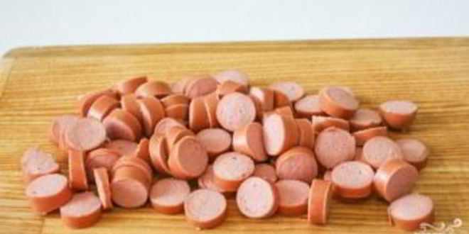 Рецепт сырного супа с сосиской