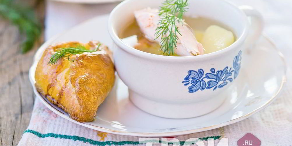 Как приготовить уху из красной рыбы