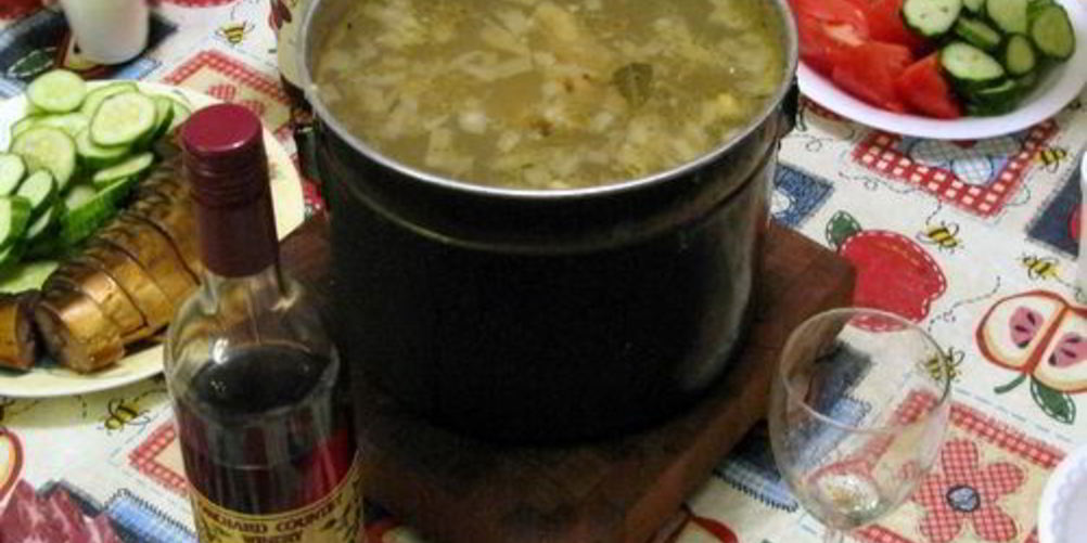 Как приготовить уху на природе