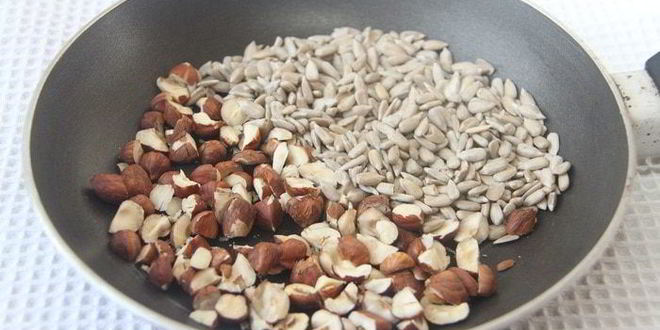 Рецепт бабушкиных рулетиков с клубникой и лукумом