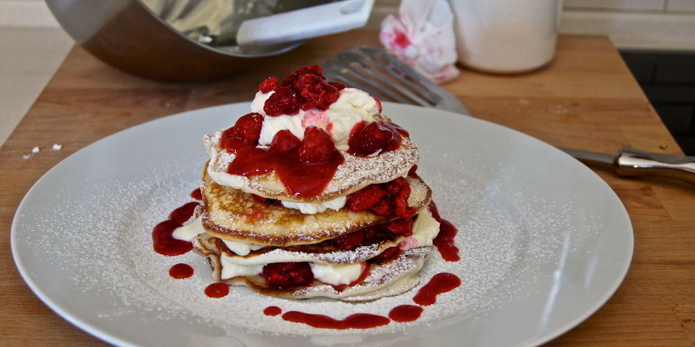 Как приготовить американские панкейки с кремом из маскарпоне и малиной