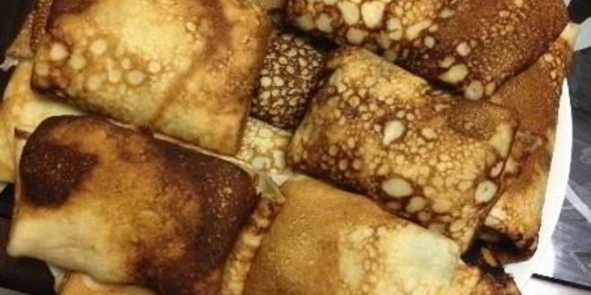 Рецепт блинчиков с бананами черносливом и орехами