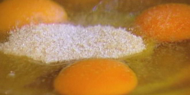 Рецепт блинчиков с черникой, имбирем и корицей