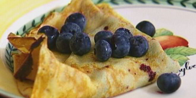 Рецепт блинчиков с черникой, имбирем и корицей