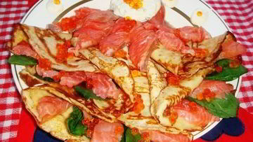 Рецепт Блинчиков с малосольной форелью