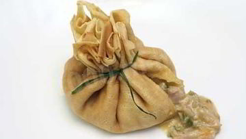 Рецепт Блинчиков с паприкашем Кошелек богача