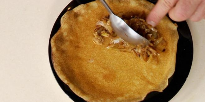 Рецепт блинчиков с жареной капустой