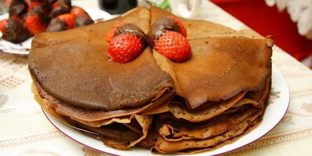 Как приготовить шоколадные блины